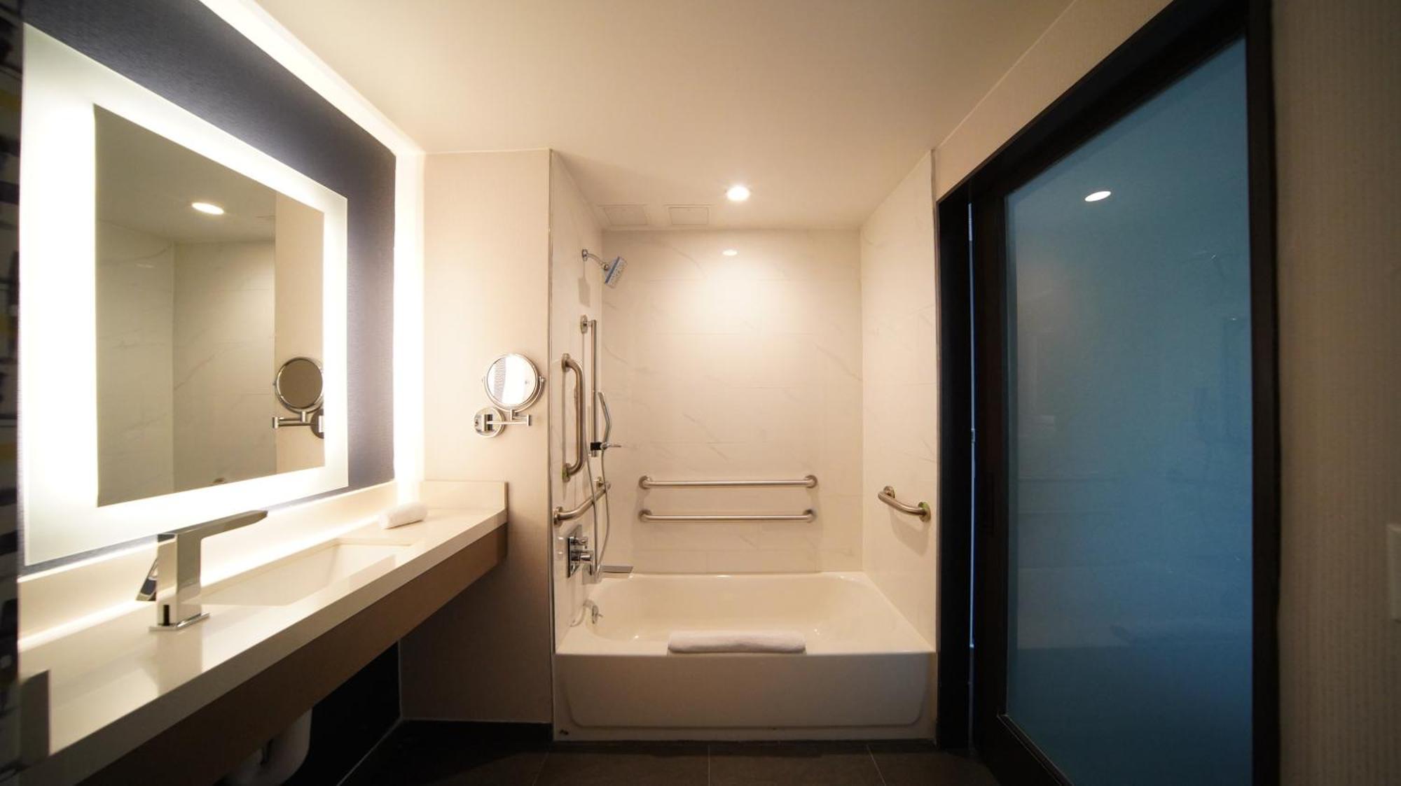 Doubletree By Hilton Long Island City, Ny Ню Йорк Екстериор снимка