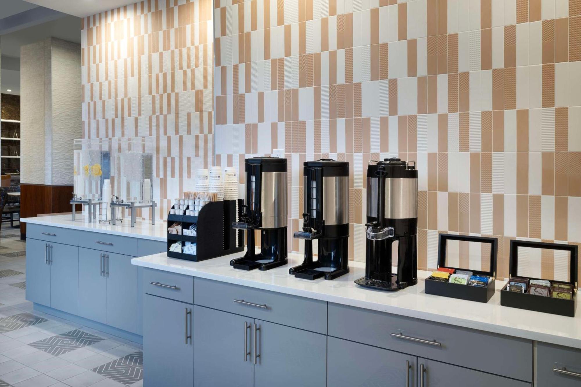 Doubletree By Hilton Long Island City, Ny Ню Йорк Екстериор снимка