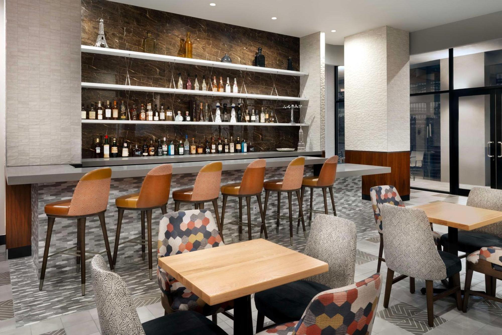 Doubletree By Hilton Long Island City, Ny Ню Йорк Екстериор снимка